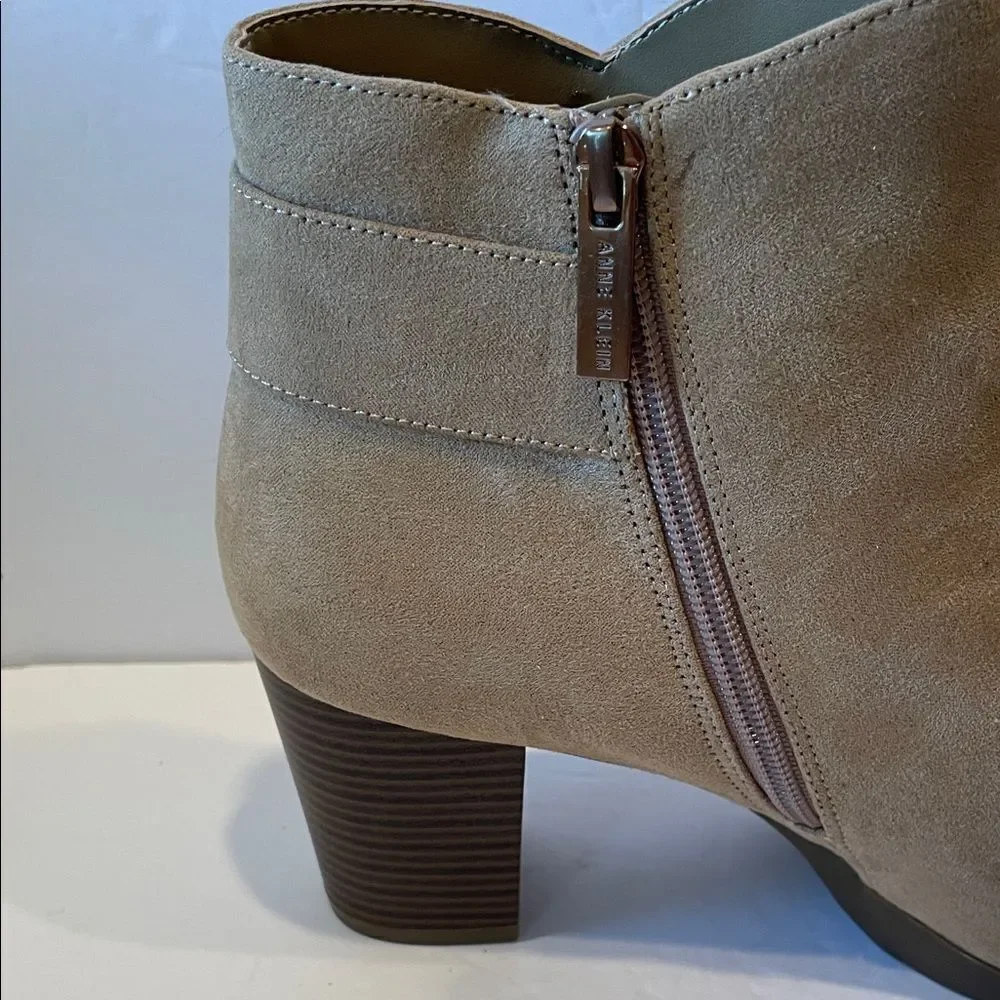 Anne Klein Tan Ankle Boots Heels 3”